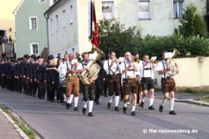 20110917_175706-300x200 Gerätehauseinweihung