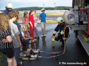 100_0194-1-300x225 Verein macht Schule