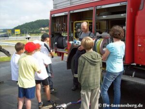 100_0211-1-300x225 Verein macht Schule