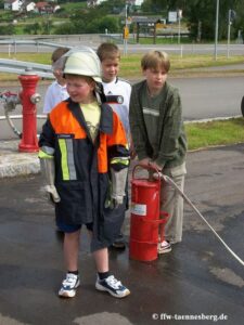 100_0216-1-225x300 Verein macht Schule