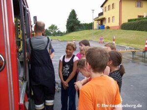 100_0232-1-300x225 Verein macht Schule