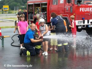 100_0243-1-300x225 Verein macht Schule