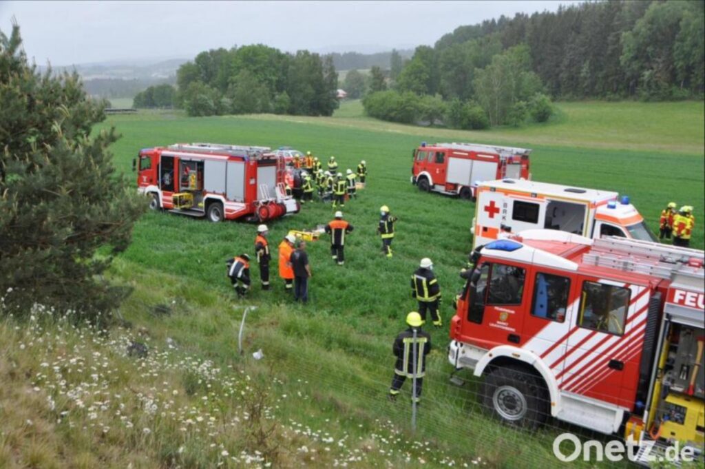 1590256399_2-1024x681 THL Verkehrsunfall Preppach bei Leuchtenberg Preppach