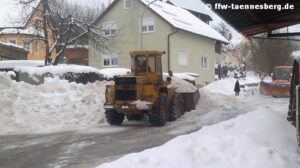 28122010010-300x168 Verkehrsabsicherung für Winterdienst Tännesberg