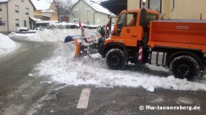 28122010017-300x168 Verkehrsabsicherung für Winterdienst Tännesberg