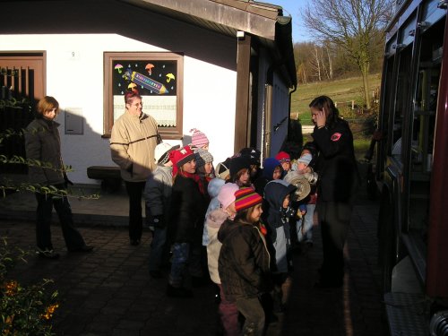 Brandschutz-Kindergarten-2004-3 Brandschutzerziehung im Kindergarten durch Steffi Grundler.