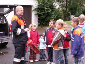 PICT0030-1-300x225 Ferienprogramm: Aktionstag der Feuerwehr mit Vorführungen