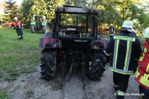 bild19-300x200 Traktor geht im Geräteschuppen in Flammen auf Döllnitz