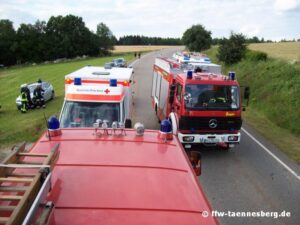 k800_100_1129-300x225 THL, Verkehrsunfall B22 / Großenschwand