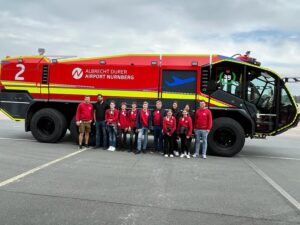 387773464_17906979413837187_8345182938785805906_n-300x225 Besuch Flughafenfeuerwehr Nürnberg