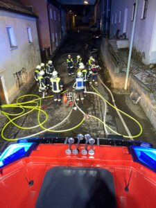 IMG-20250114-WA0021-225x300 Einsatzübung Wohnungsbrand