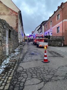 IMG-20250114-WA0059-225x300 Einsatzübung Wohnungsbrand