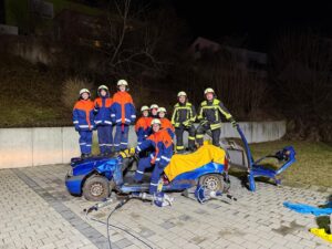 1-1-300x225 Jugendübung technischen Hilfeleistung