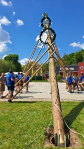 20250501_143135-169x300 Feuerwehr Tännesberg stellt Maibaum auf