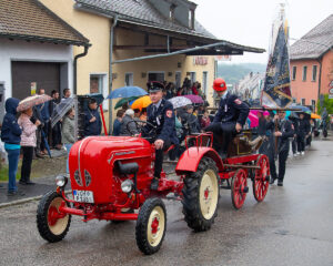 FFW-Taennesberg-150-Jhare-Rob-de-Koter-OE-18-scaled-1-300x240 150 Jahre Feuerwehr Tännesberg: Jubel, Tradition und Tatkraft